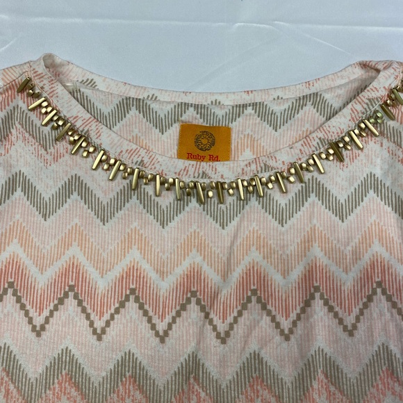 Ruby Rd. Chevron Patterned Long Sleeve Top with Gold Accents Women’s Small - Picture 5 of 5